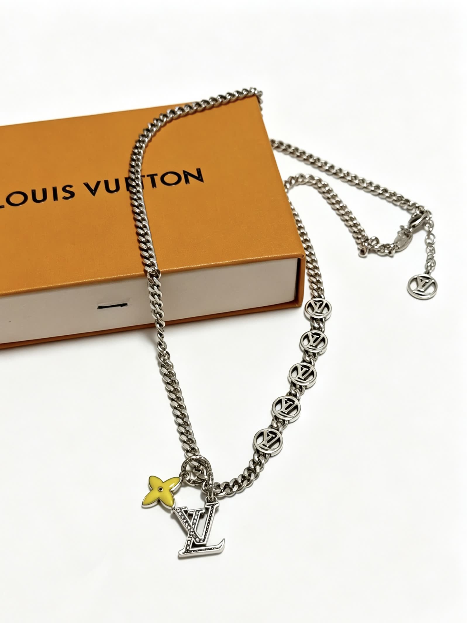 Louis Vuitton Silver Chain Necklace with Monogram and Flower Design